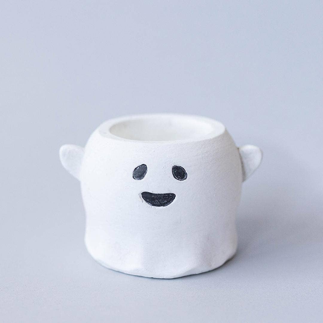 Cement Ghost, Flower pot