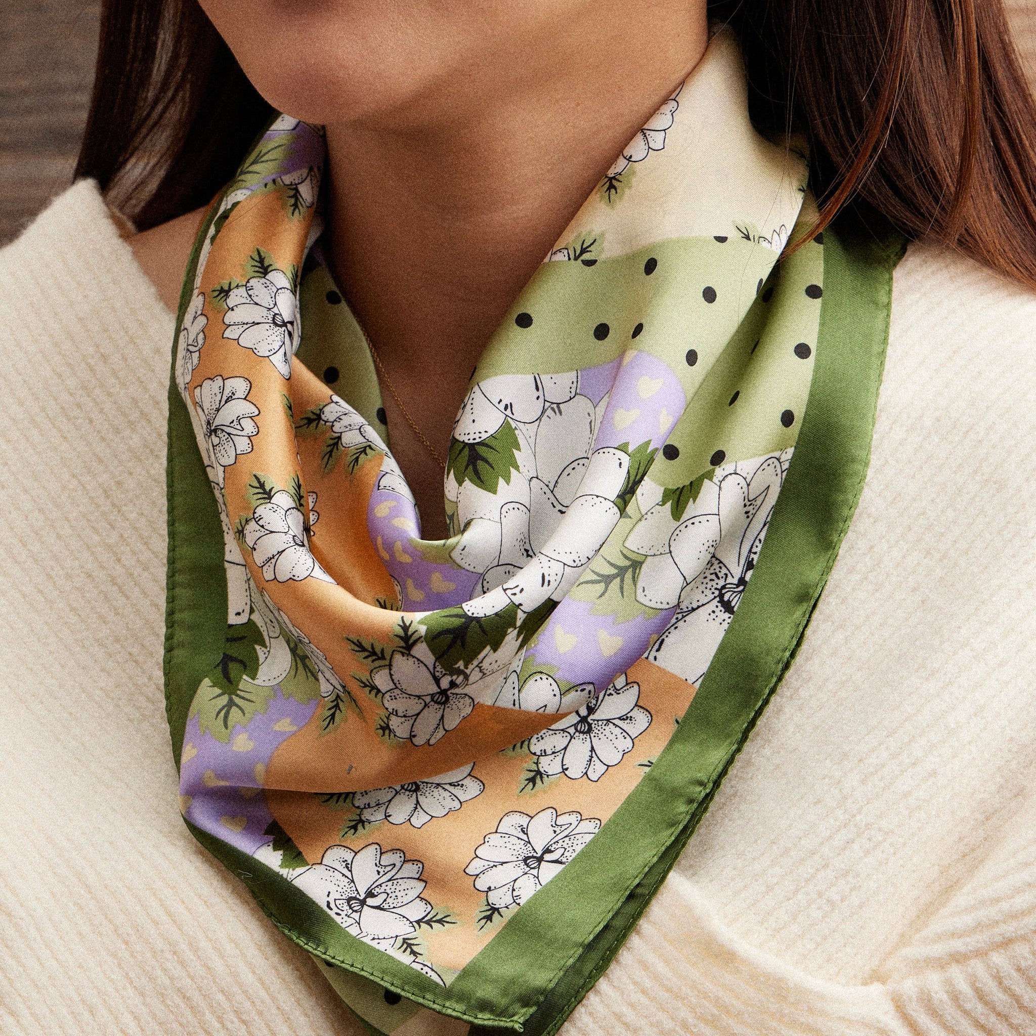 Retro Floral Print Scarf – Colorful Silk-Feel Square Scarf