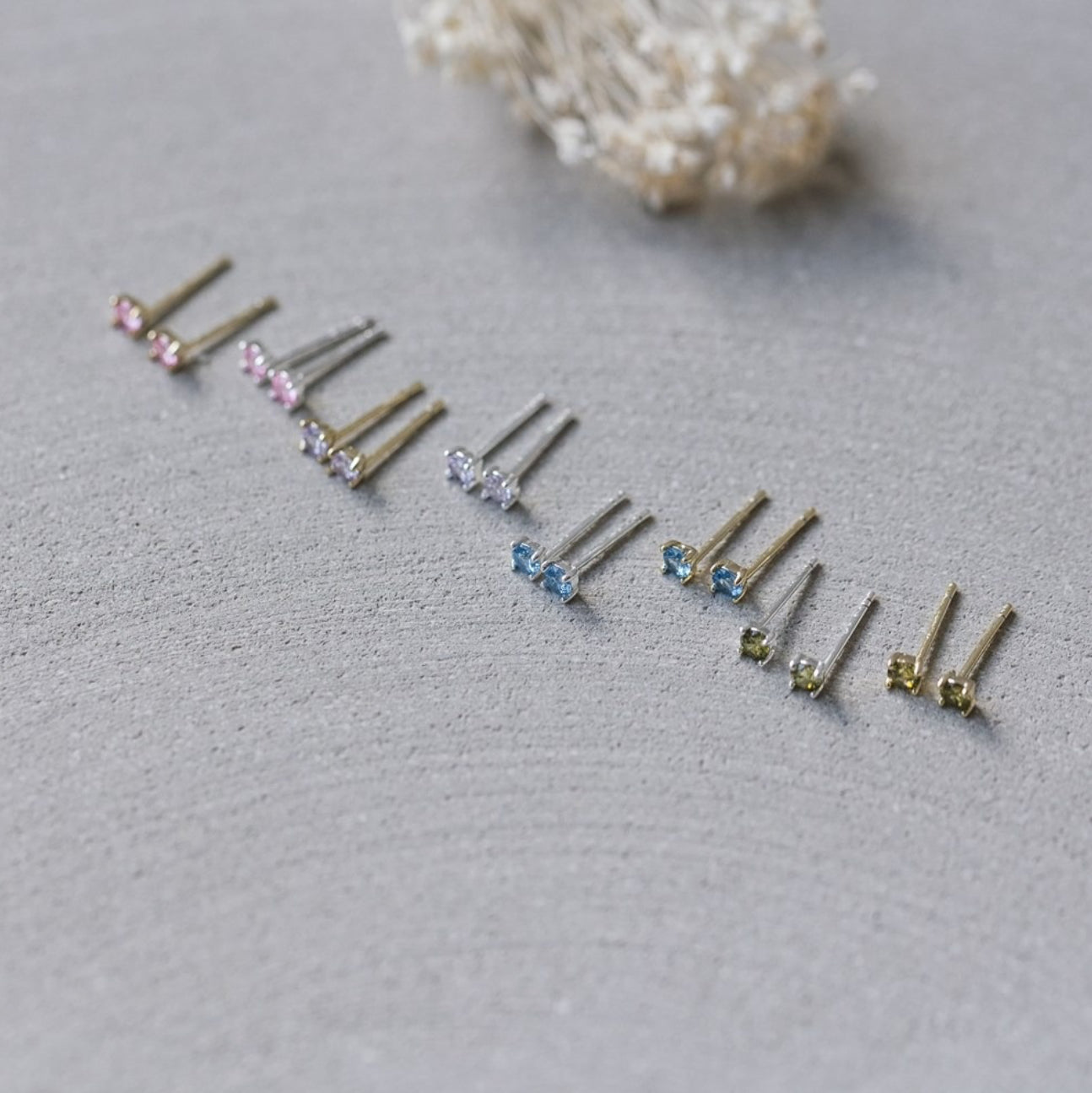 Shimmer Studs